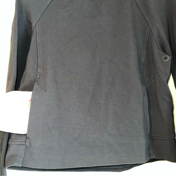 Lululemon On-Track Crew Womens size 6 Black - Picture 4 of 6